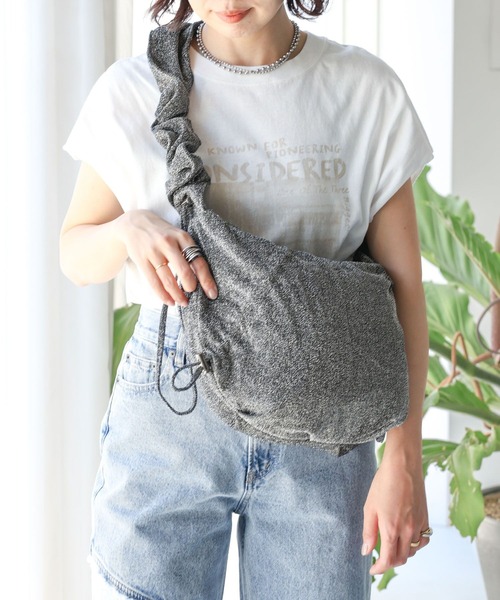 LEPSIM(レプシィム)の「ドロストミドルショルダー 119760(ショルダーバッグ・レディース・ブラック/レオパード/シルバー/アイボリー・ONE SIZE)」の10枚目の写真