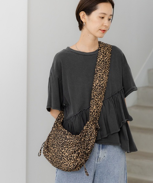 LEPSIM(レプシィム)の「ドロストミドルショルダー 119760(ショルダーバッグ・レディース・ブラック/レオパード/シルバー/アイボリー・ONE SIZE)」の14枚目の写真