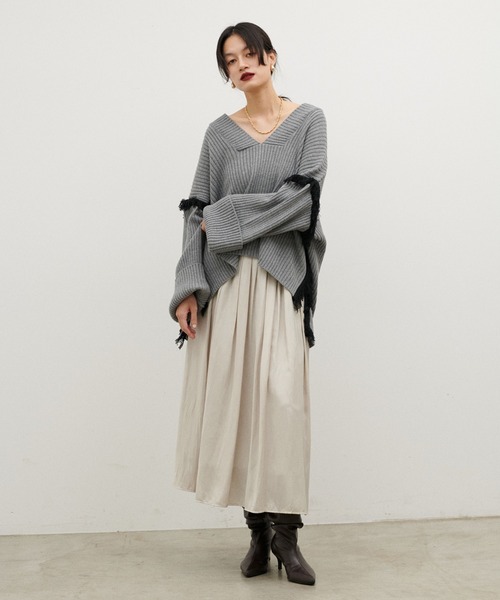 LARUTA(ラルータ)の「【LARUTA】コーティングサテンスカート(スカート・レディース・キャメル/ベージュ/ブラック・MEDIUM)」の8枚目の写真