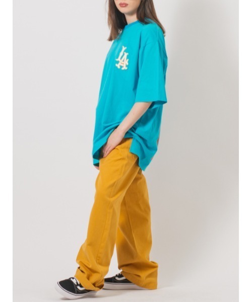 RE730（アールイーセブンサーティー）の「RE730 ロゴ刺繍半袖BIGシルエットTシャツ（Tシャツ/カットソー・メンズ・イエロー/ターコイズブルー/ブラック/オフホワイト・LARGE/MEDIUM）」の6枚目の写真