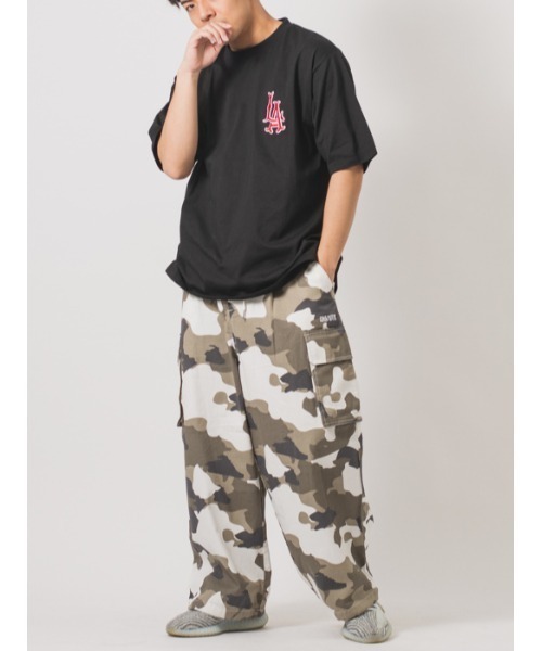 RE730（アールイーセブンサーティー）の「RE730 ロゴ刺繍半袖BIGシルエットTシャツ（Tシャツ/カットソー・メンズ・イエロー/ターコイズブルー/ブラック/オフホワイト・LARGE/MEDIUM）」の22枚目の写真