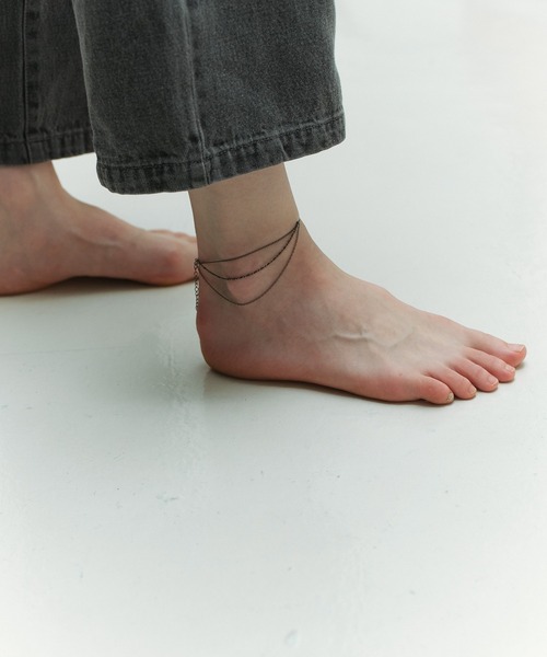and cloud（アンドクラウド）の「Layered Chain Anklet（アンクレット・レディース・イエローゴールド/ブラック/シルバー・FREE）」の15枚目の写真