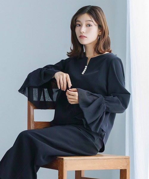 洗濯機で洗える!UVカット!ストレッチ!防シワ!ダブルピケクロス・お袖シフォンジー・パール調キーネックブラウス(シャツ/ブラウス)|WHITE JOOLA(ホワイトジョーラ)
