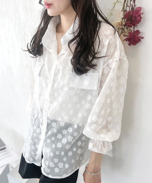 madrepadre(マドレパドレ)の「フラワーシアーシャツ(シャツ/ブラウス・レディース・ホワイト・FREE)」の6枚目の写真