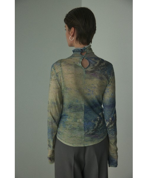 BLACK BY MOUSSY(ブラックバイマウジー)の「art pattern highneck tops(アートパターンハイネックトップス)(Tシャツ/カットソー・レディース・イエロー系その他/ブルー系その他・FREE)」の4枚目の写真