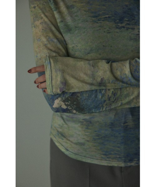 BLACK BY MOUSSY(ブラックバイマウジー)の「art pattern highneck tops(アートパターンハイネックトップス)(Tシャツ/カットソー・レディース・イエロー系その他/ブルー系その他・FREE)」の7枚目の写真