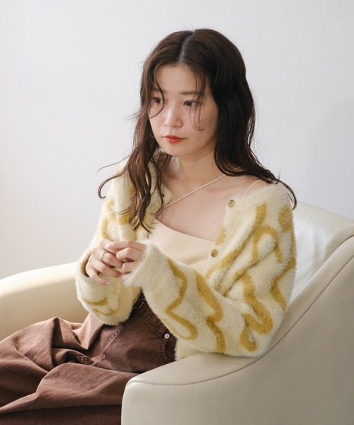 Kastane(カスタネ)の「【ZOZOTOWN限定】グラフィティニットカーディガン(ニット/セーター・レディース・グレー/イエロー・FREE)」の8枚目の写真