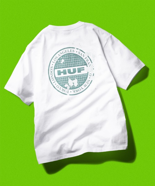 HUF(ハフ)の「MANHOLE TEE / HUF ハフ プリント Tシャツ 半袖(Tシャツ/カットソー・メンズ・ホワイト/ブラック・SMALL/MEDIUM/LARGE/X-LARGE/XX-LARGE)」の2枚目の写真
