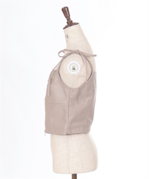 axes femme（アクシーズファム）の「リボンフェイクレザービスチェ（ベスト・レディース・ベージュ/ブラック・FREE）」の17枚目の写真