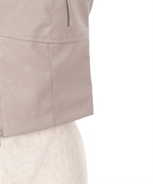 axes femme（アクシーズファム）の「リボンフェイクレザービスチェ（ベスト・レディース・ベージュ/ブラック・FREE）」の20枚目の写真