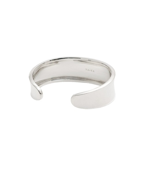 YArKA（ヤーカ）の「【YArKA/ヤーカ】flat design curve bangle [kibuo3] / フラットカーブデザインバングル（バングル/リストバンド・メンズ・シルバー・FREE）」の4枚目の写真