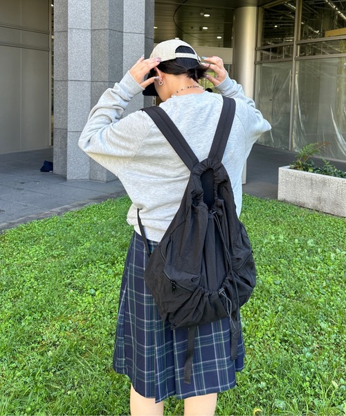 kutir（クティール）の「kutirlune／ポケットナップサック　バックパック（バックパック/リュック・レディース・ブラック/シルバー・FREE）」の5枚目の写真