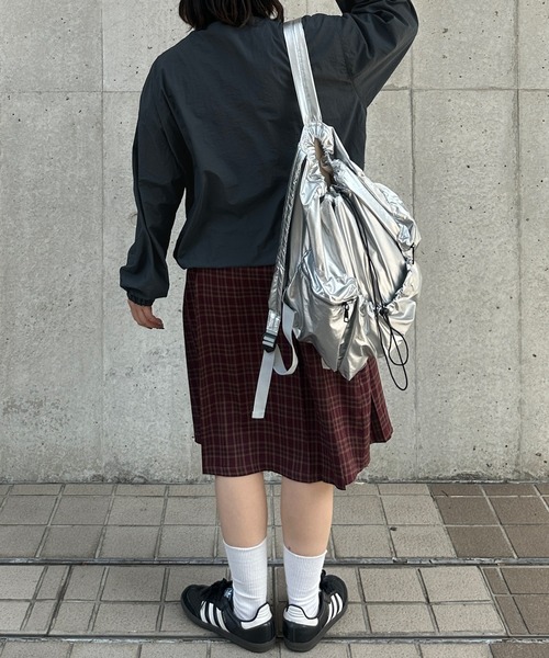 kutir（クティール）の「kutirlune／ポケットナップサック　バックパック（バックパック/リュック・レディース・ブラック/シルバー・FREE）」の9枚目の写真