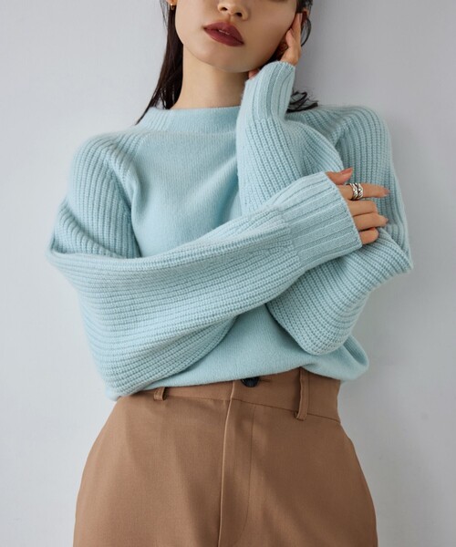 EMMEL REFINES（エメルリファインズ）の「＜EMMEL REFINES＞EM ラグランキリカエ ニットプルオーバー（ニット/セーター・レディース・ライトブルー/オフホワイト/ベージュ・FREE）」の3枚目の写真