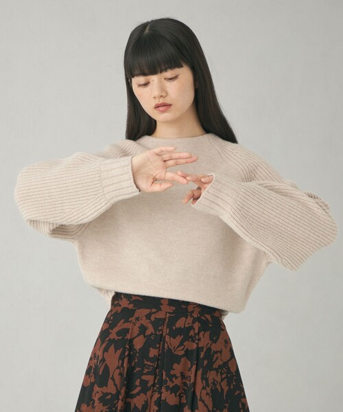 EMMEL REFINES（エメルリファインズ）の「＜EMMEL REFINES＞EM ラグランキリカエ ニットプルオーバー（ニット/セーター・レディース・ライトブルー/オフホワイト/ベージュ・FREE）」の6枚目の写真