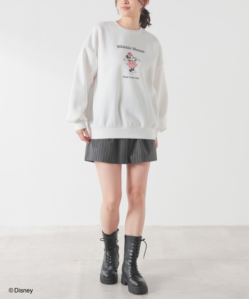 Honeys（ハニーズ）の「【ハニぽか】ディズニー／ゆるトップス（スウェット・レディース・ブラック/ボルドー/ブルー/オフホワイト・S/M/L/LL）」の7枚目の写真