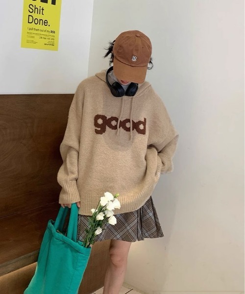 kirakiraShop(キラキラショップ)の「ビッグ ロゴ ニット フーディー トップス(ニット/セーター・レディース・グレー/レッド/ネイビー/ベージュ・FREE)」の13枚目の写真