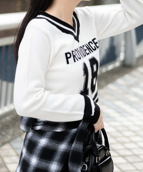 WEGO（ウィゴー）の「WEGO/ナンバリングコンパクトニット（ニット/セーター・レディース・ホワイト/ネイビー・FREE）」の7枚目の写真