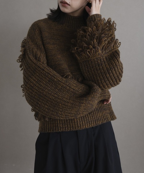 極美品✨NEMIKA　近年　2wayニットロングジレ　ファーティペット　ブラック 編地切り替えフリンジハイネックニット（ニット/セーター