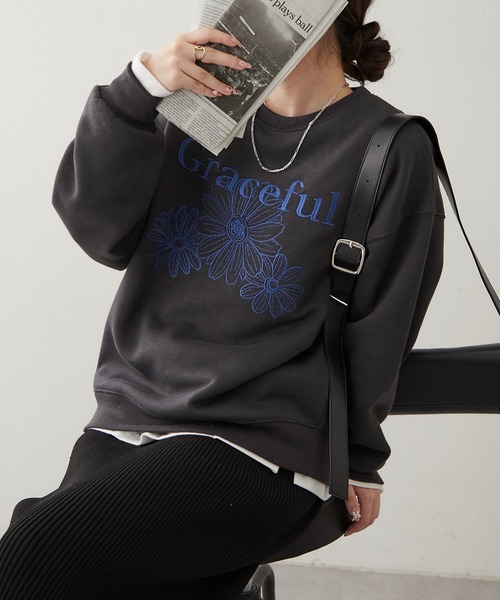 continuer de NICE CLAUP(コンティニューデナイスクラップ)の「裏起毛フラワー刺繍スウェット(スウェット・レディース・スミクロ/オートミール/ブラウン・FREE)」の9枚目の写真