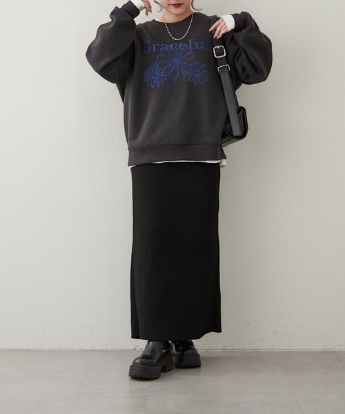 continuer de NICE CLAUP(コンティニューデナイスクラップ)の「裏起毛フラワー刺繍スウェット(スウェット・レディース・スミクロ/オートミール/ブラウン・FREE)」の21枚目の写真