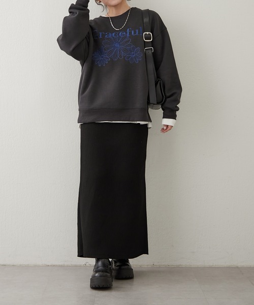 continuer de NICE CLAUP(コンティニューデナイスクラップ)の「裏起毛フラワー刺繍スウェット(スウェット・レディース・スミクロ/オートミール/ブラウン・FREE)」の22枚目の写真