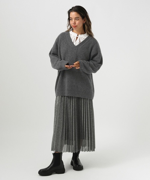 BAYFLOW（ベイフロー）の「[軽くあたたかな着心地]ジーロンラムVネックプルオーバー（ニット/セーター・レディース・ベージュ/チャコール・FREE）」の10枚目の写真