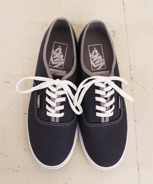 CIAOPANIC（チャオパニック）の「【Ciaopanic】【VANS国内限定販売】　AUTHENTIC LO PRO（スニーカー・レディース・ダークグレー・6/7/5）」の2枚目の写真