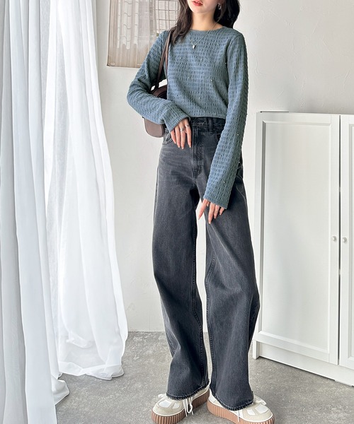 classicalelf（クラシカルエルフ）の「程よい甘さが可愛い。ビジュードットが煌めくシャーリング風長袖トップス（Tシャツ/カットソー・レディース・ブルー/ダークグレー/ブラック/グレイッシュベージュ/アイボリー・LARGE/MEDIUM/SMALL/X-LARGE）」の11枚目の写真