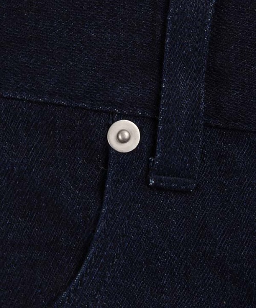 1chaku.（イッチャク）の「ローライズフレアデニムパンツ（デニムパンツ・レディース・ネイビー・マルチサイズ）」の8枚目の写真