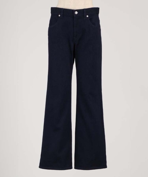 1chaku.（イッチャク）の「ローライズフレアデニムパンツ（デニムパンツ・レディース・ネイビー・マルチサイズ）」の5枚目の写真