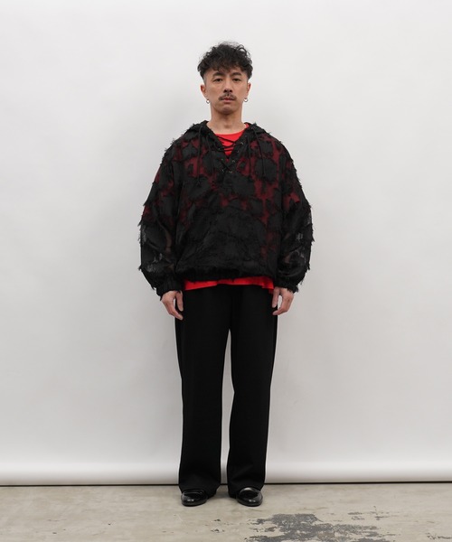 Aphlotus(アプロタス)の「フリンジジャガード レースアップ シアー プルパーカー(パーカー・メンズ・ブラック/アイボリー・SMALL/MEDIUM/LARGE)」の21枚目の写真