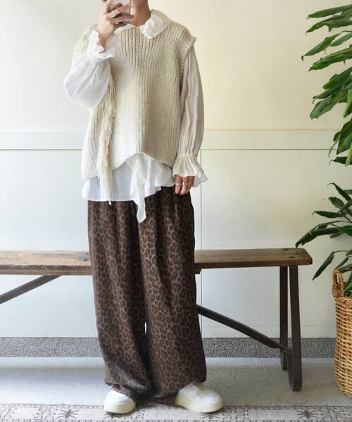 ジャーナルスタンダードラックス サテンストレッチテーパーパンツ L 楽天市場】【SALE／30%OFF】チノストレッチ タックテーパー