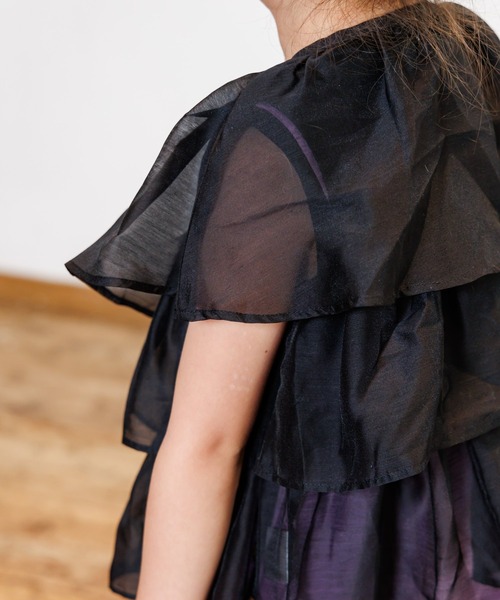 MAKE YOUR DAY(メイクユアデイ)の「シアーフリルカーディガン■80~140cm(カーディガン/ボレロ・キッズ・オフホワイト/グレー/ブラック・140/120/110/100/90/80/130)」の2枚目の写真