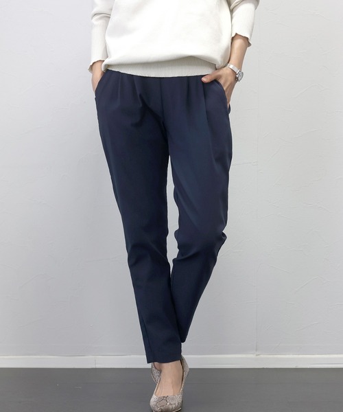 Aletta vita（アレッタビータ）の「極伸びストレッチテーパードパンツ（その他パンツ・レディース・オフホワイト/ブルー/ブラック/カーキ/グリーン/ベージュ/チャコール/ネイビー/ホワイト・XS/S/M/L）」の8枚目の写真