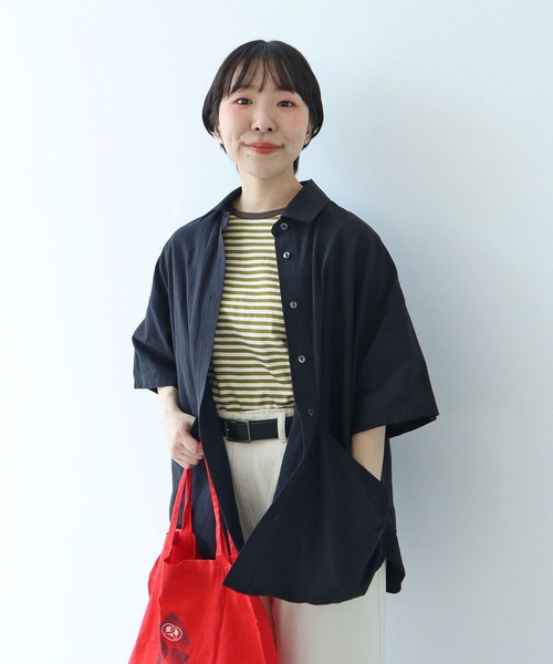 PAR ICI(パーリッシィ)の「コットンリネン 半袖ガーデンシャツ(シャツ/ブラウス・レディース・アイボリー/ブラック/グレー・FREE)」の2枚目の写真