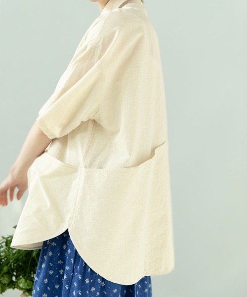 PAR ICI(パーリッシィ)の「コットンリネン 半袖ガーデンシャツ(シャツ/ブラウス・レディース・アイボリー/ブラック/グレー・FREE)」の22枚目の写真