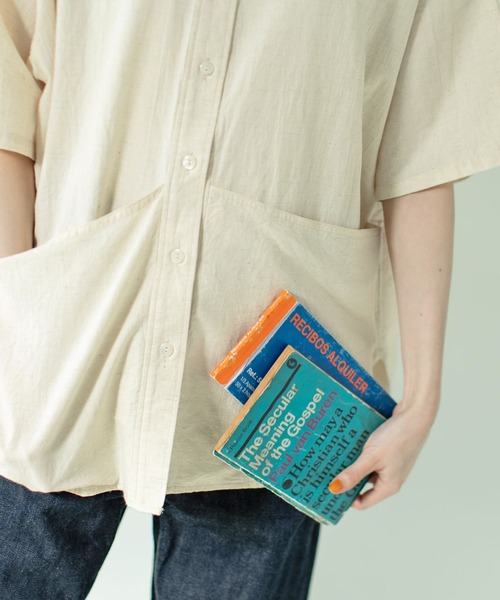 PAR ICI(パーリッシィ)の「コットンリネン 半袖ガーデンシャツ(シャツ/ブラウス・レディース・アイボリー/ブラック/グレー・FREE)」の14枚目の写真