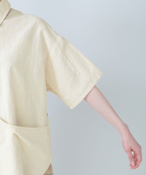 PAR ICI(パーリッシィ)の「コットンリネン 半袖ガーデンシャツ(シャツ/ブラウス・レディース・アイボリー/ブラック/グレー・FREE)」の5枚目の写真