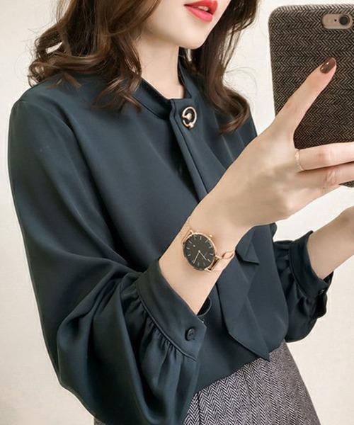SallyLunn(サリーラン)の「【オンオフ使える上品ブラウス】ボウタイブラウスシャツ(シャツ/ブラウス・レディース・ベージュ/イエロー/グリーン・MEDIUM/LARGE)」の6枚目の写真