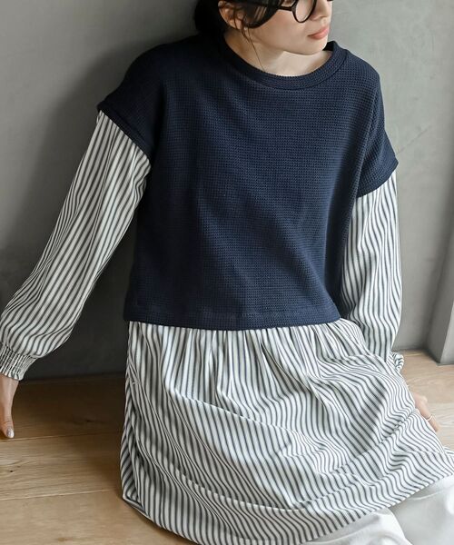 rps（アールピーエス）の「ニットソーベストレイヤード風チュニック（チュニック・レディース・グレー/チャコールグレー/ネイビー・フリー）」の3枚目の写真