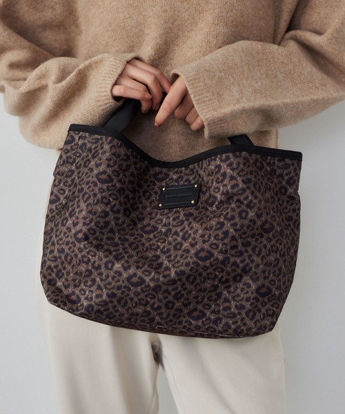 BARNYARDSTORM（バンヤードストーム）の「BARNYARDSTORM /  【新色登場】キレイめハンドルトート/撥水【WEB限定カラー】（トートバッグ・レディース・アイボリー/レオパード/ネイビー/カーキオリーブ/キャメル/ボルドー/ピンク/グリーン・FREE）」の14枚目の写真