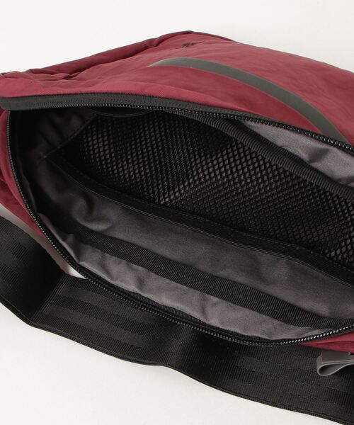 CHROME（クローム）の「［ CHROME / クローム ］SABIN 6L SLING / サビン 6L スリング 耐水 6L ボディバッグ ウェストポーチ（ボディバッグ/ウエストポーチ・メンズ・ベージュ/レッド系その他・FREE）」の20枚目の写真