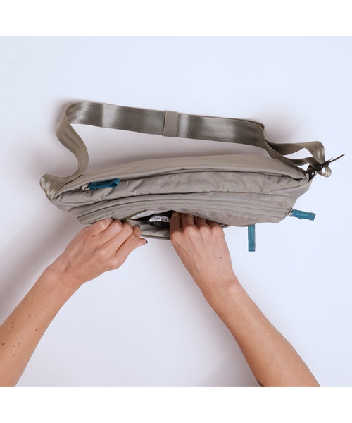 CHROME（クローム）の「［ CHROME / クローム ］SABIN 6L SLING / サビン 6L スリング 耐水 6L ボディバッグ ウェストポーチ（ボディバッグ/ウエストポーチ・メンズ・ベージュ・FREE）」の14枚目の写真