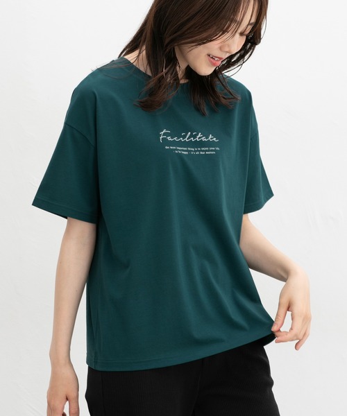 Honeys(ハニーズ)の「【ハニさら・接触冷感・UVカット】ロゴプリントTシャツ(Tシャツ/カットソー・レディース・レッド/ライトグリーン/ブラック/ホワイト×ブルー/ホワイト×ブラック/グリーン/ボルドー・S/M/LL/L)」の1枚目の写真