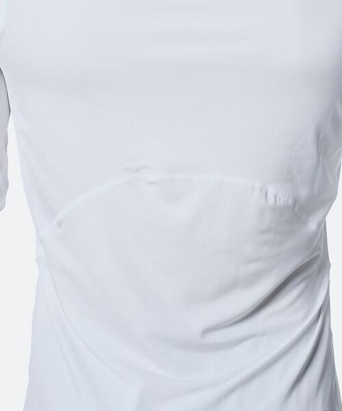 UNDER ARMOUR(アンダーアーマー)の「UAヒートギア フィッティド ロングスリーブ Vネックシャツ(ゴルフ/メンズ)(Tシャツ/カットソー・メンズ・ホワイト・3XL)」の7枚目の写真