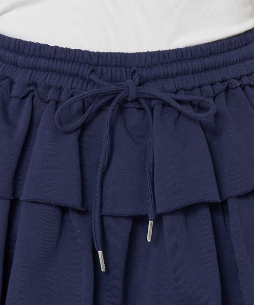 RAY CASSIN（レイカズン）の「ティアードスウェットミニスカート（スカート・レディース・グレー/ネイビー/ホワイト・FREE）」の4枚目の写真