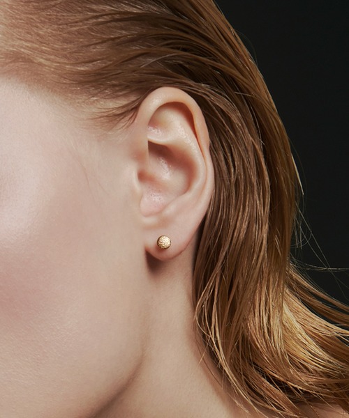 les bonbon(ルボンボン)の「【les bon bon】K18 foggy pierce/フォギー ピアス M BOB654(ピアス(両耳用)・レディース・ゴールド・M)」の1枚目の写真