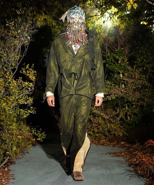 amok（アモク）の「FLOCKING ECO LEATHER PANTS（その他パンツ・メンズ・ブラック/イエロー・S/M/L）」の6枚目の写真