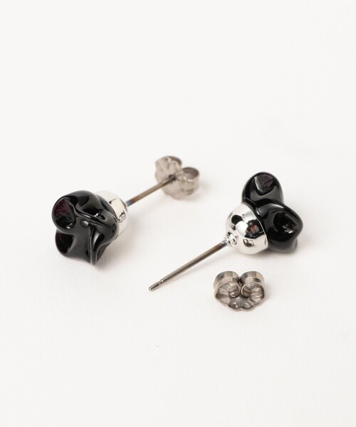 Ray BEAMS（レイビームス）の「Paris プチ フラワー ピアス（ピアス（両耳用）・レディース・ブラック/ホワイト/オレンジ・ONE SIZE）」の5枚目の写真